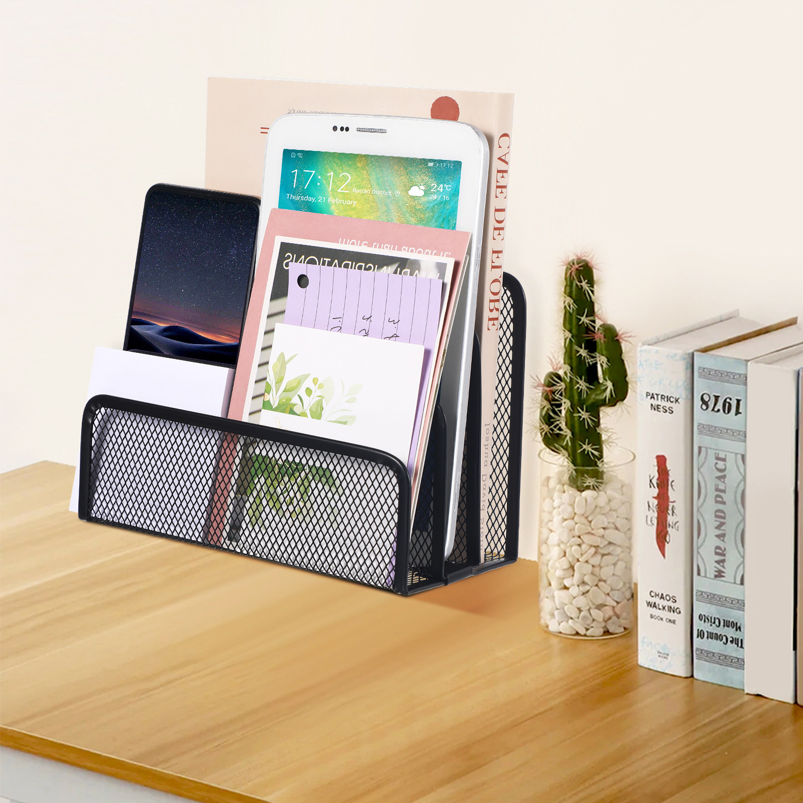Three Compartment Metal Mesh D - đánh giá và giá Magazine Holder Rack